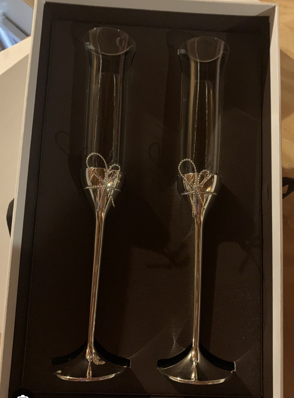 Love Knots
2000s | Vera Wang for Wedgwood | Crystal & Silver Plate Champagne Flutes