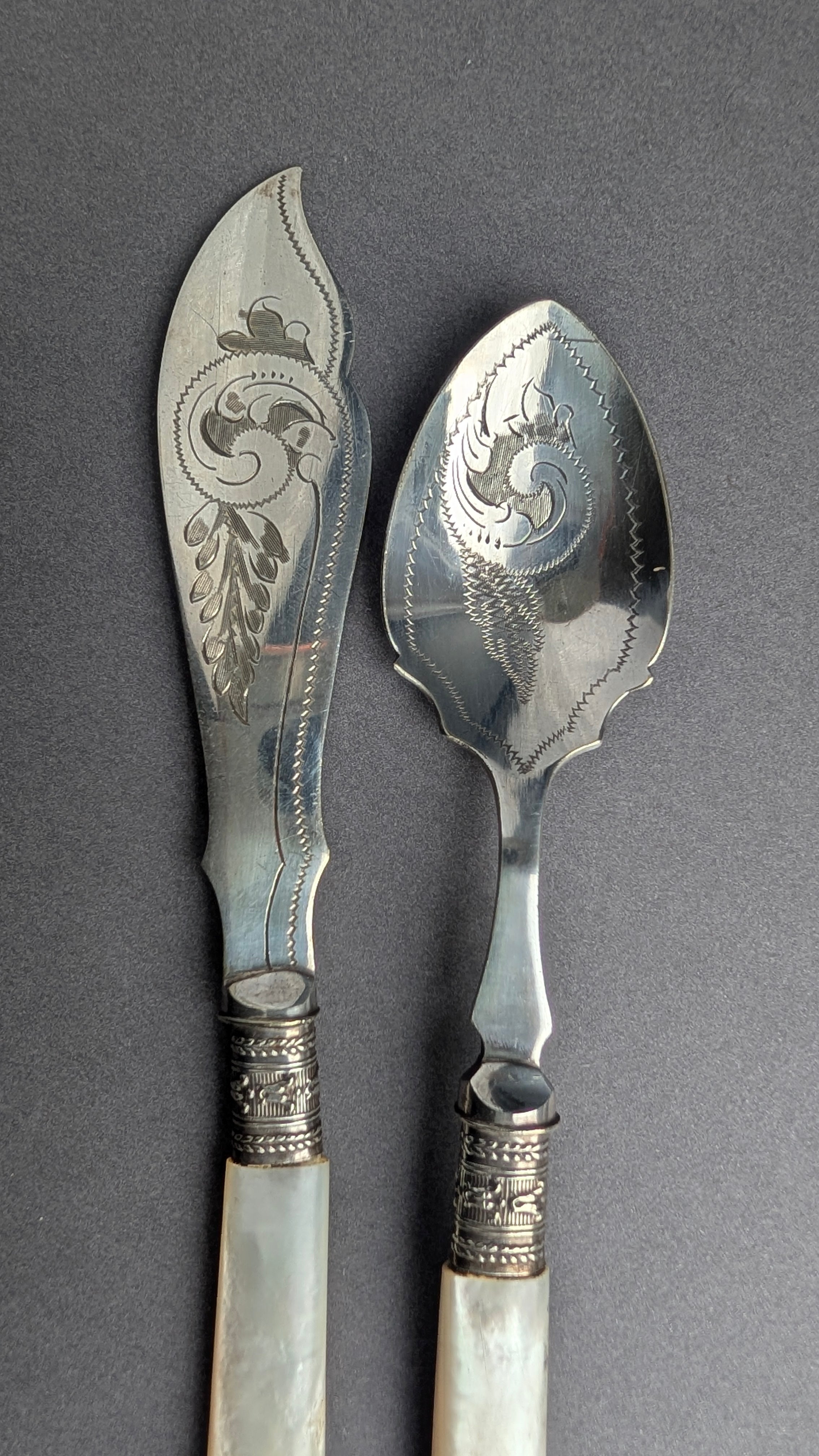Pearl & Preserves
1890s | England | Antique Silver Plate & Mother of Pearl Utensils