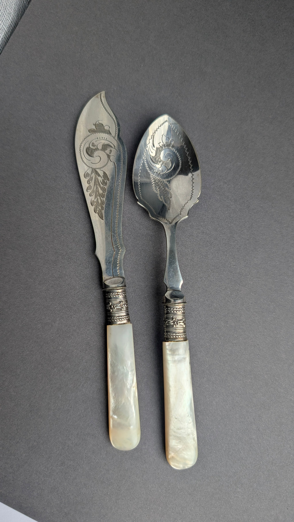 Pearl & Preserves
1890s | England | Antique Silver Plate & Mother of Pearl Utensils