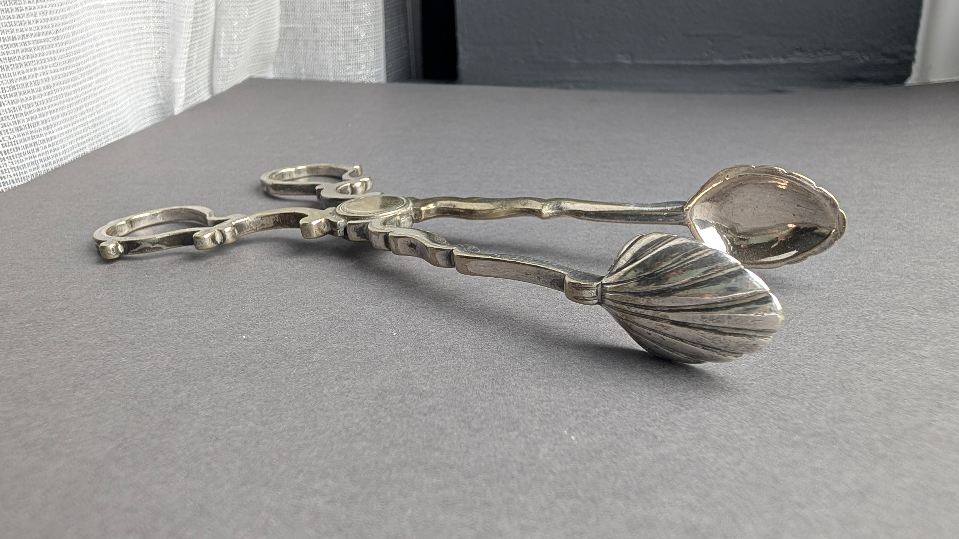 A Pinch of Sweetness
1758 | William Harrison I, England | Sterling Silver